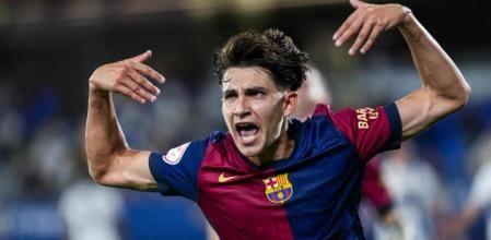El jugador debutó con el primer equipo a los 16 años en el partido de dieciseisavos de Copa del Rey ante el Barbastro