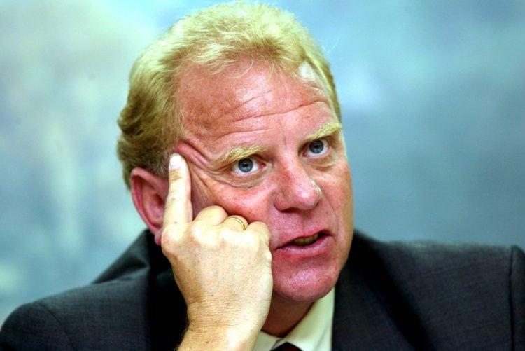 国足队史唯一一次！体坛：霍顿下课有十五六名国脚站出来公开反对