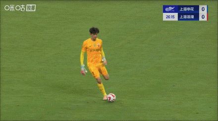 超流畅配合！刘若钒精妙横敲，加布里埃尔远射得手！海港1-0领先