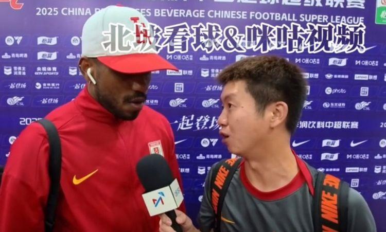 卡米洛：进球不是个人的功劳要归功于集体，我们将胜利送给球迷