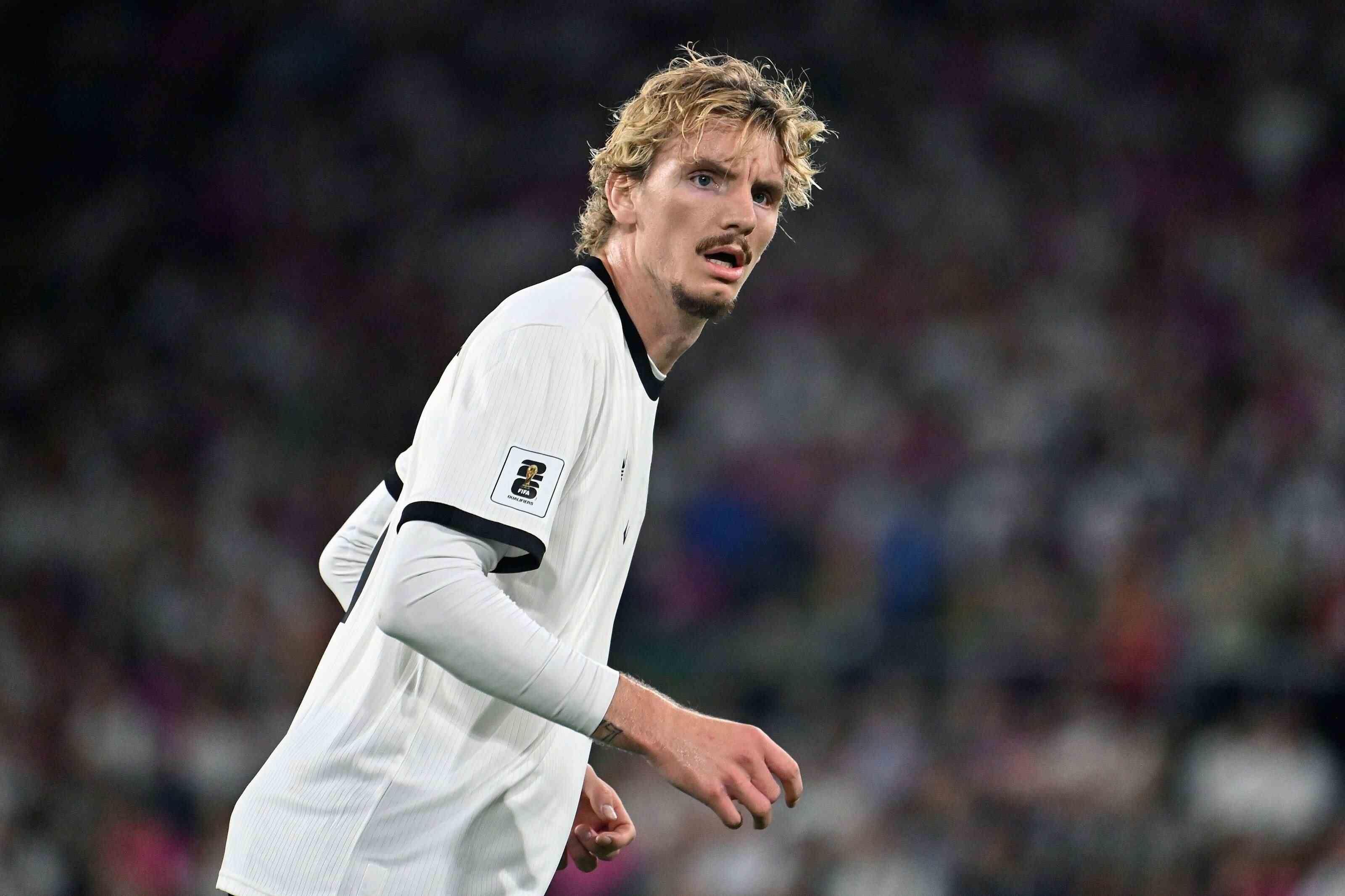 9000万新援坐牢沃尔特马德出战1小时16触球9丢球，8对抗2成功