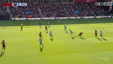 标价1亿镑？巴莱巴逆天马赛回旋玩火被断，回追犯规染黄 愤怒捶地