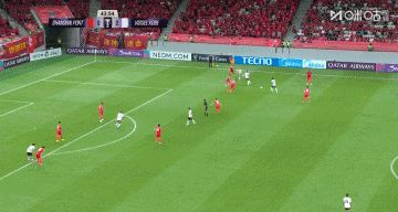 海港主场0-3落后神户！后防遭戏耍，神户下底横传轻松破门！