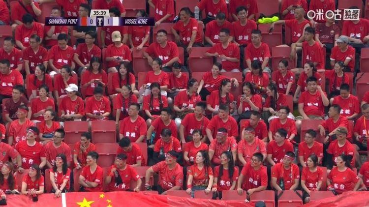 东体：300名盐城球迷为海港加油，多位海港梯队球员为盐城队效力