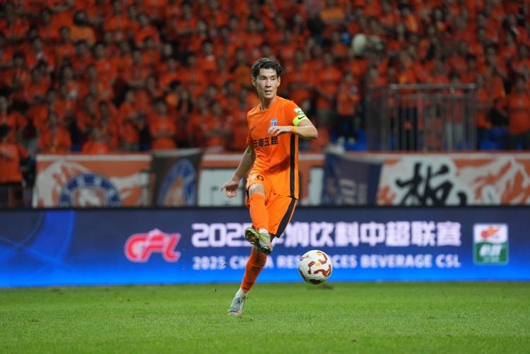 难适应？侯永永顶薪回归中超后28场4球2助，上赛季挪甲金靴 MVP