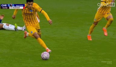 切尔西连场直红！桑托斯被断送大礼，查洛巴防守最后一人犯规染红
