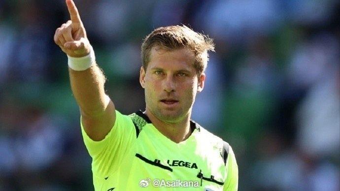 2025-26赛季亚冠精英联赛 联赛阶段 广岛三箭vs上海海港 裁判信息