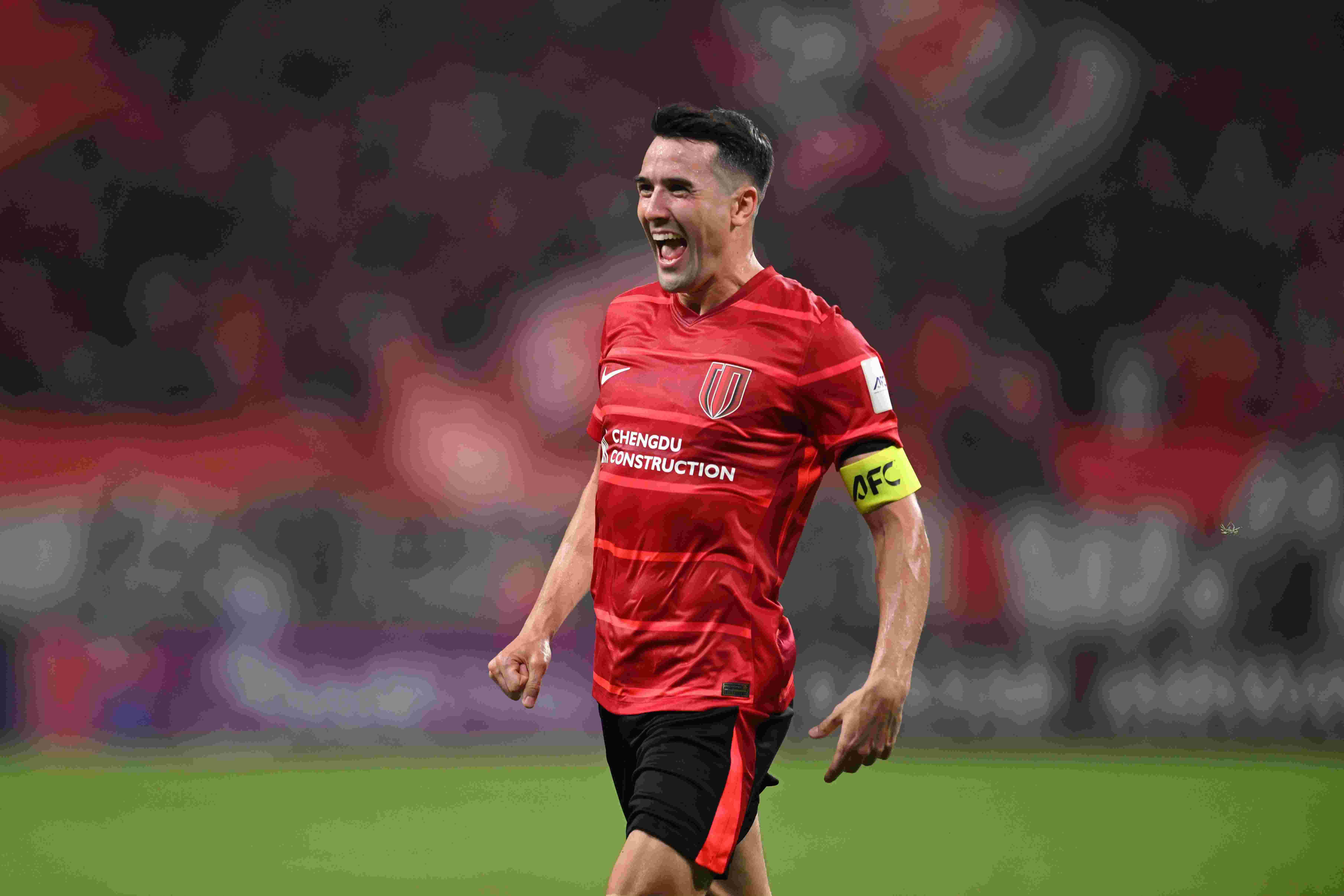 津媒：先后出战的海港、蓉城和申花，在亚冠有了更强的投入度