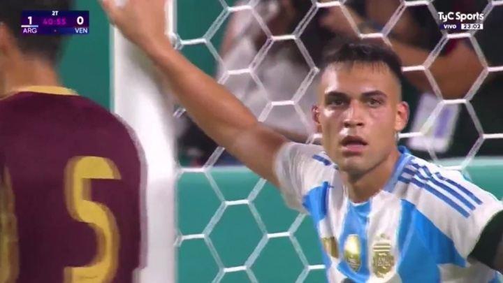 塔罗怀疑人生！委内瑞拉门神疯狂10扑救9.2分全场第1，狂扑劳塔罗