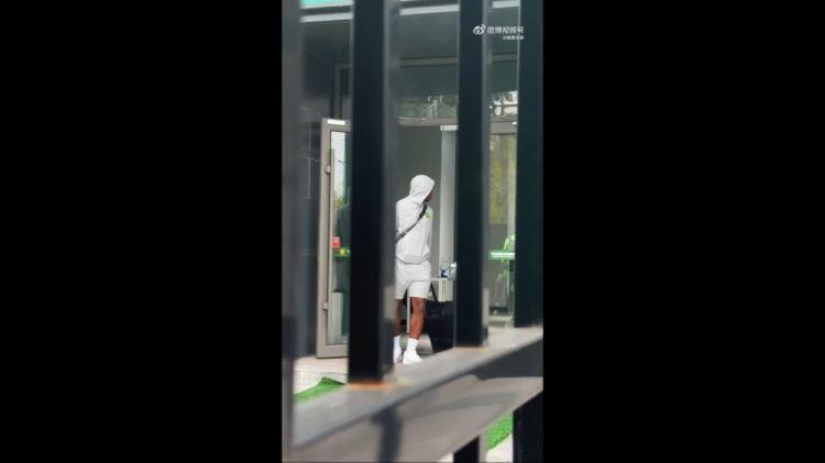 博主：国安今天下午出征肇庆，踢完新鹏城后在肇庆备战亚冠