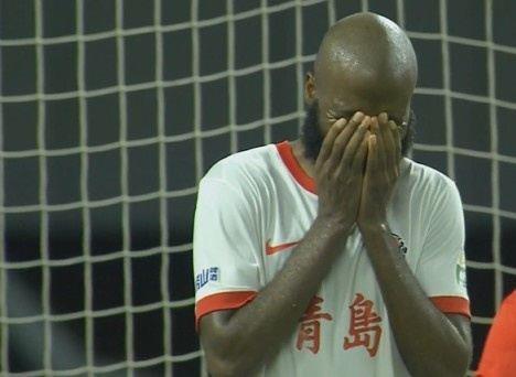 记者：海牛外援兰克尔-泽累计4黄，无缘下一轮客战国安