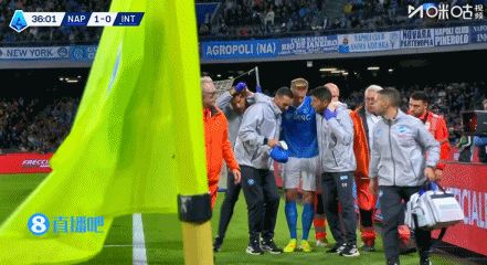 得不偿失！原本主罚点球的是内雷斯，但孔蒂指示德布劳内上前主罚