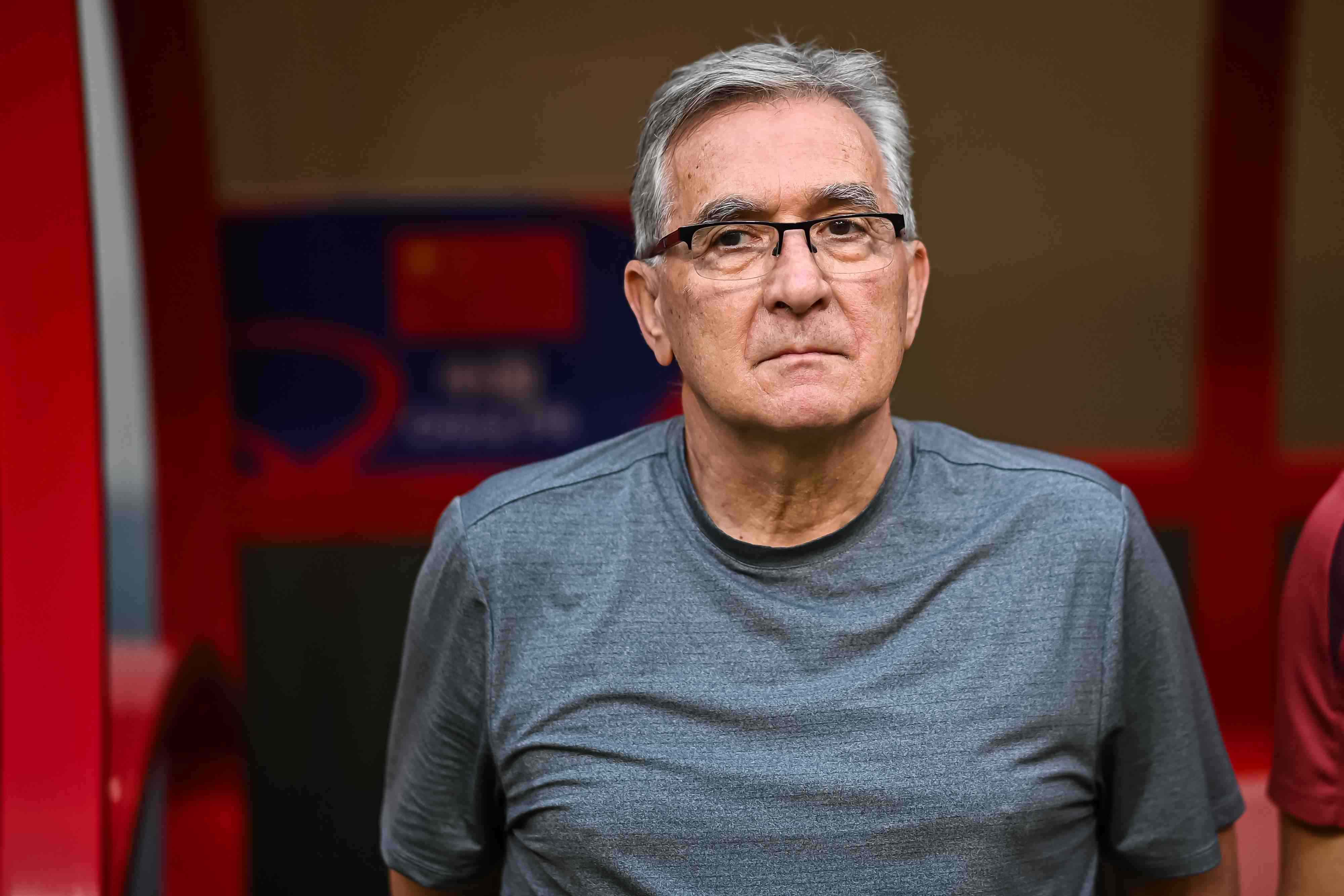 伊万曾知道单后腰被批评：输球不是采取某种战术，是整体实力不够