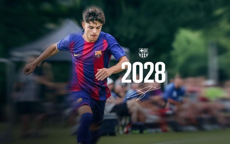 世体:小将埃斯帕特成为巴萨一线队训练常客,展现出色边后卫能力