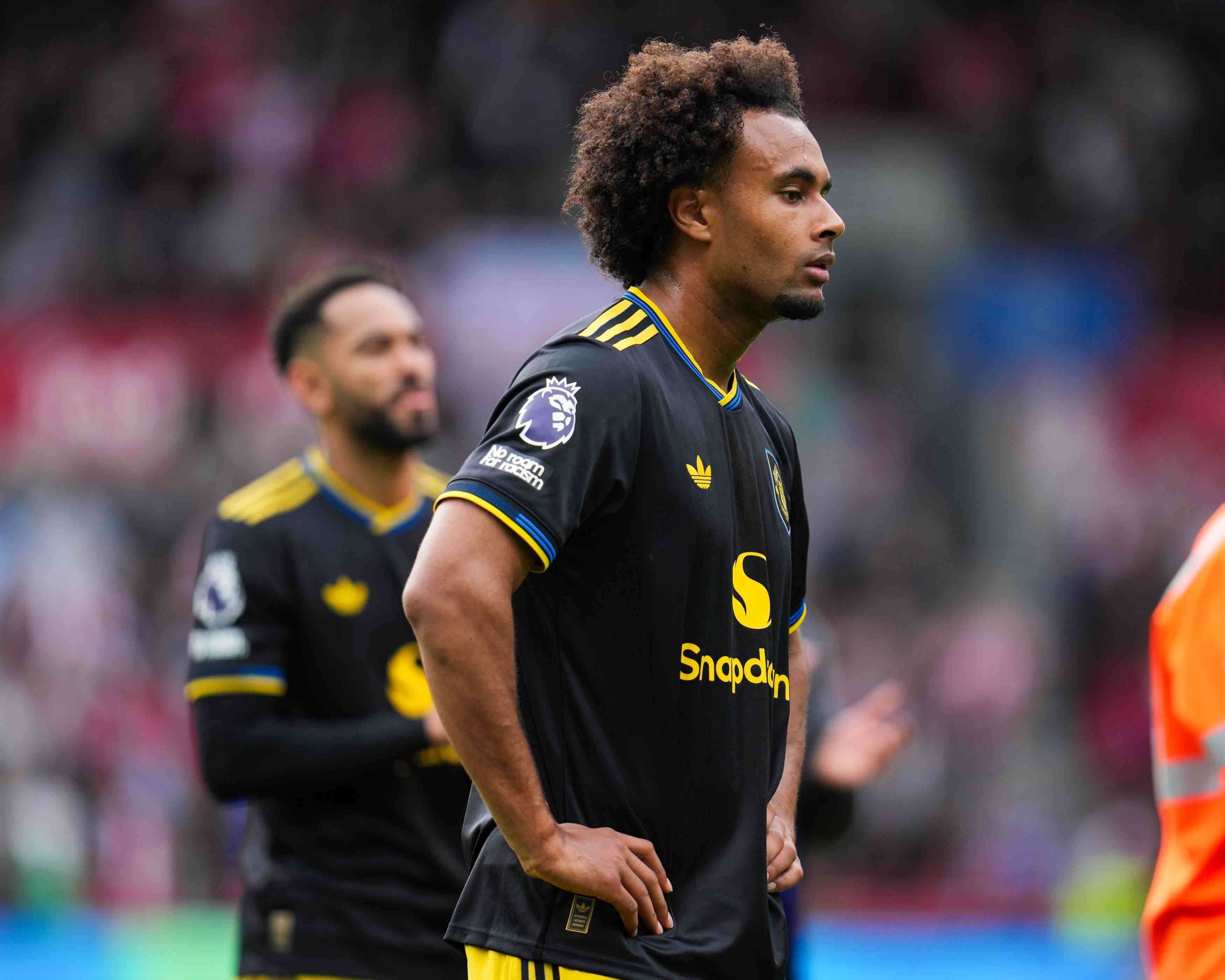 板凳已坐穿！24岁齐尔克泽英超11轮仅4出场，曼联去年4250万购入