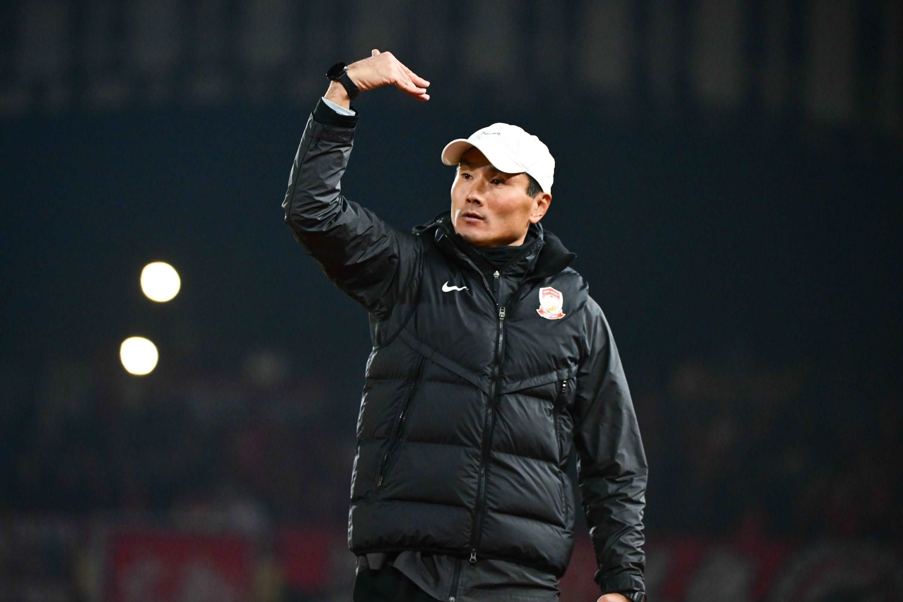 足球报分析国足重建三大关键：坚定战略、稳定支持、高效备战