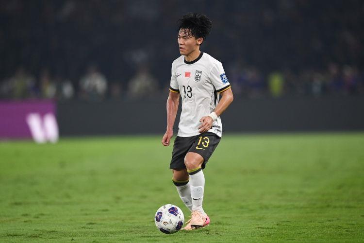 胡荷韬：恭喜邵佳一获得主教练的职位，希望他能带领国足走得更远