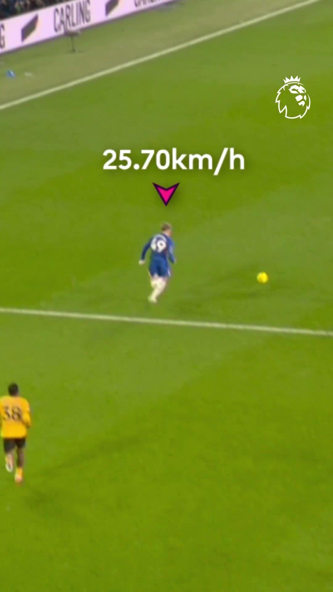 唯快不破！加纳乔奔袭助攻速度为33.95km/h，生吃狼队中卫