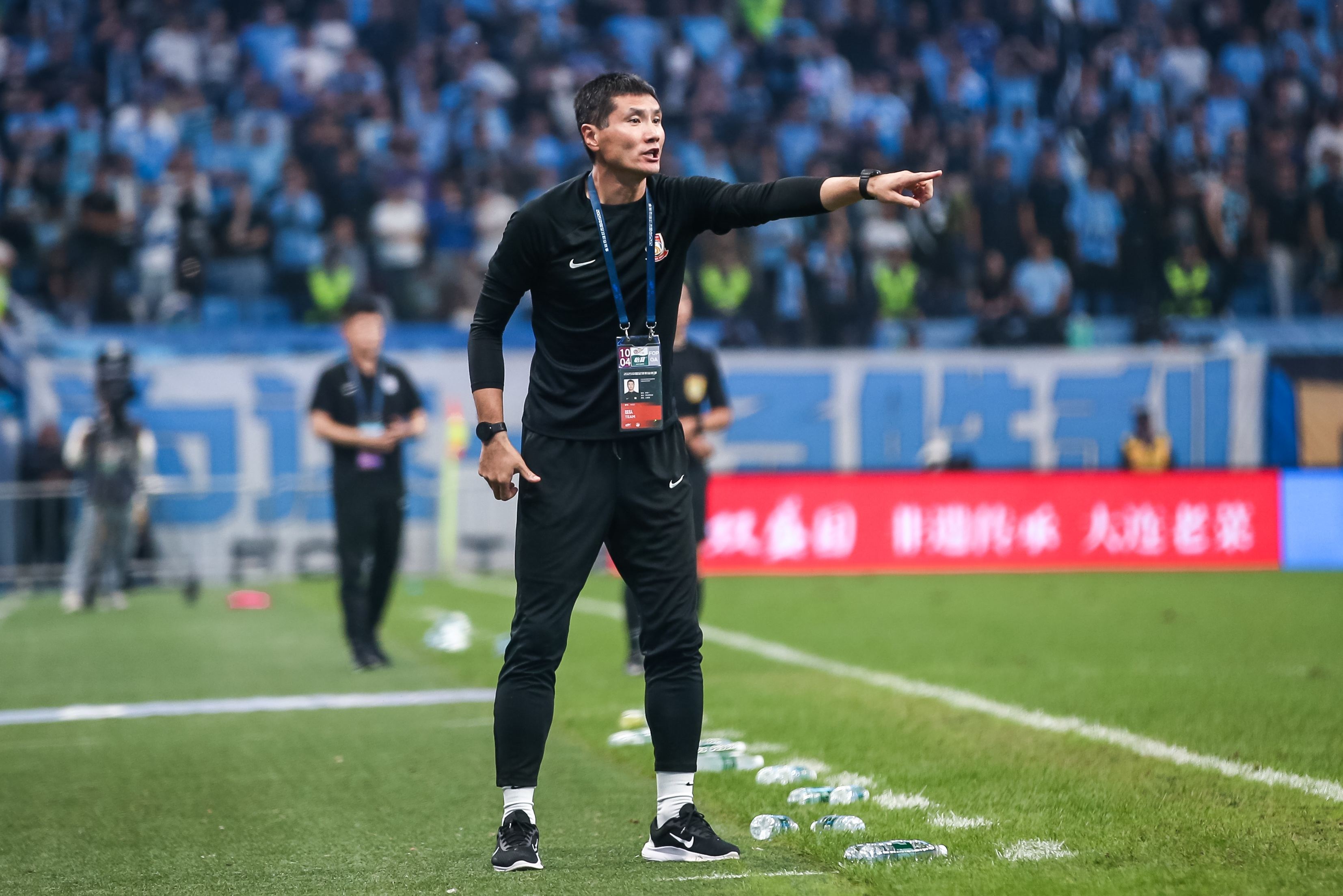 不敌越南！媒体人：丢球很狼狈很尴尬，邵佳一失望？八成是习惯了