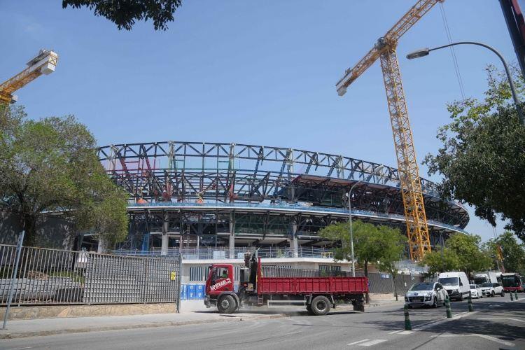 世体：巴萨女足将在翻修的诺坎普拥有专属更衣室，与男队大小相同