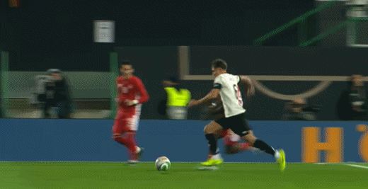 20岁拜仁新星！比朔夫U21欧预赛远射戴帽，赛季已14次出场献3助攻