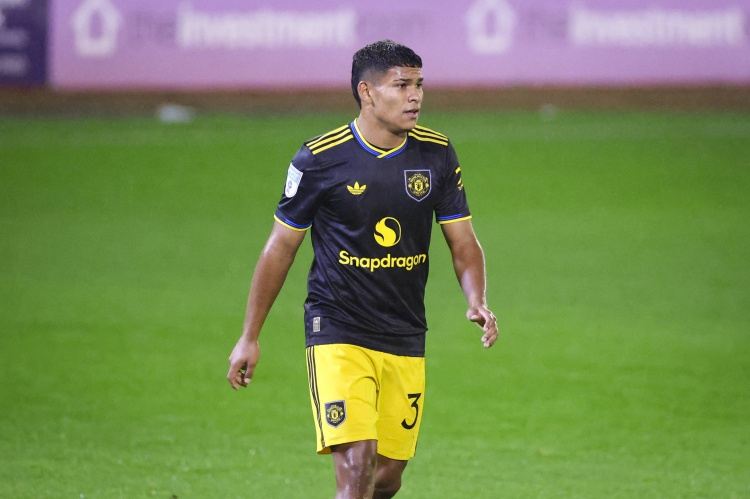 莱昂：在曼联踢球会让巴拉圭球迷骄傲，为国出战也让我非常自豪