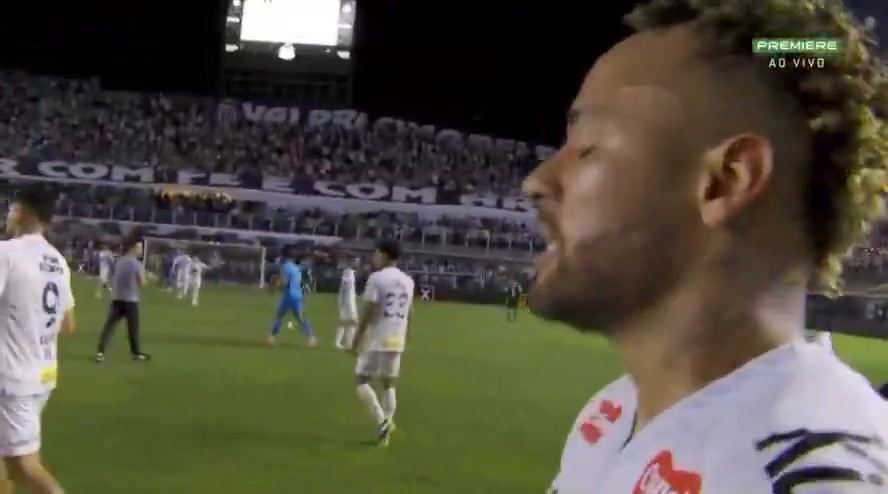 动情落泪33岁内马尔首发踢满全场，率队逃离降级区赛后落泪