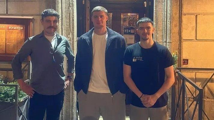 心系爱尔兰！埃文·弗格森在酒吧观战，见证球队神奇逆转匈牙利