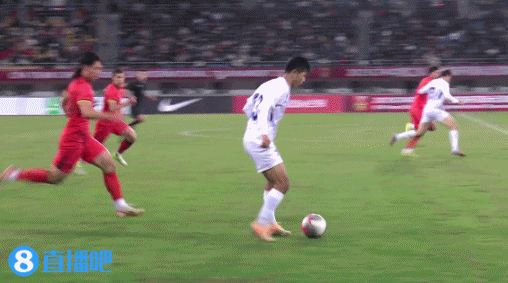 不理智！热议汪士钦直红：脑残式申请红牌；什么臭毛病啊？纯惯的