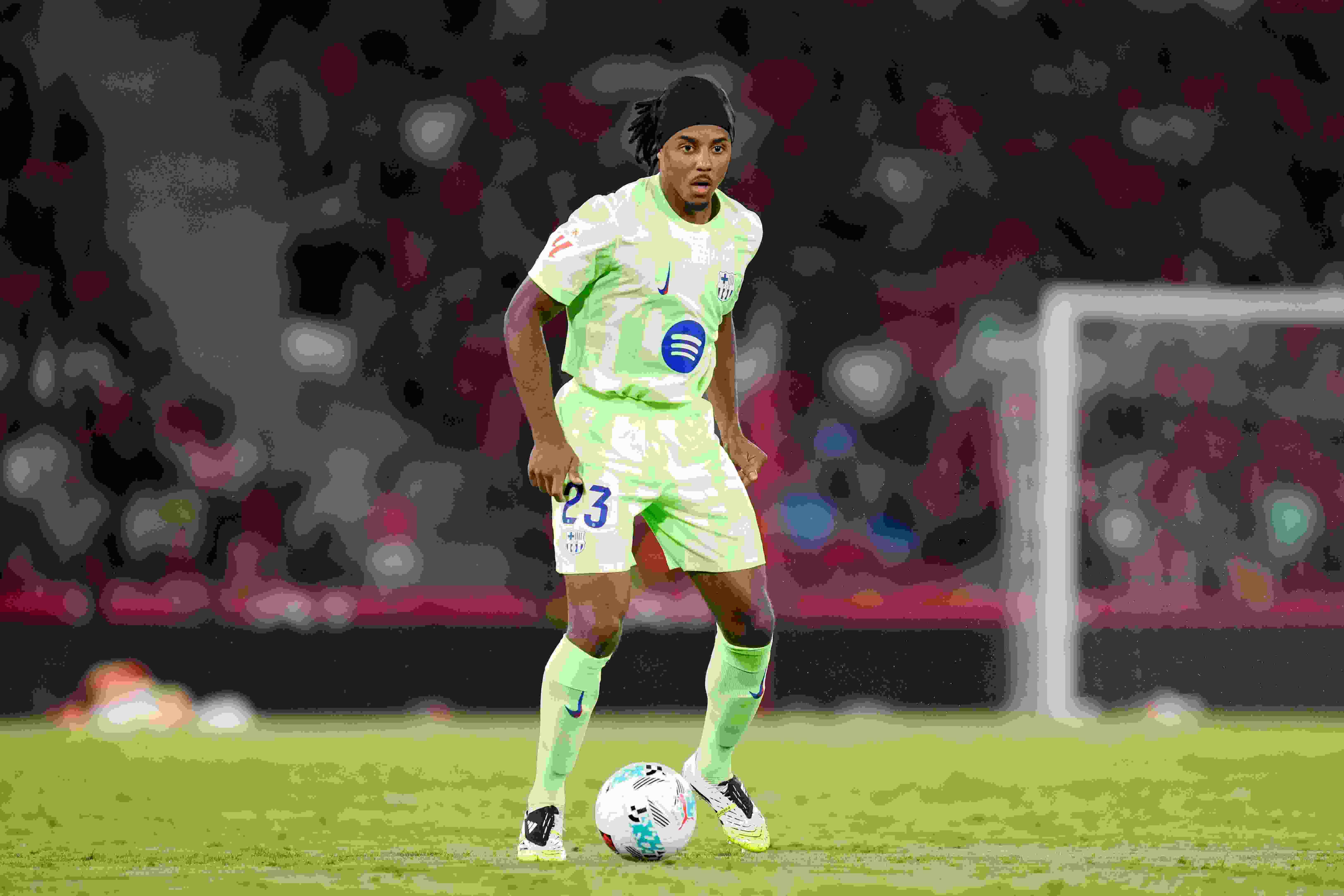 孔德：当年和哈维图赫尔都聊过，更喜欢前者方式 而且我想踢中卫