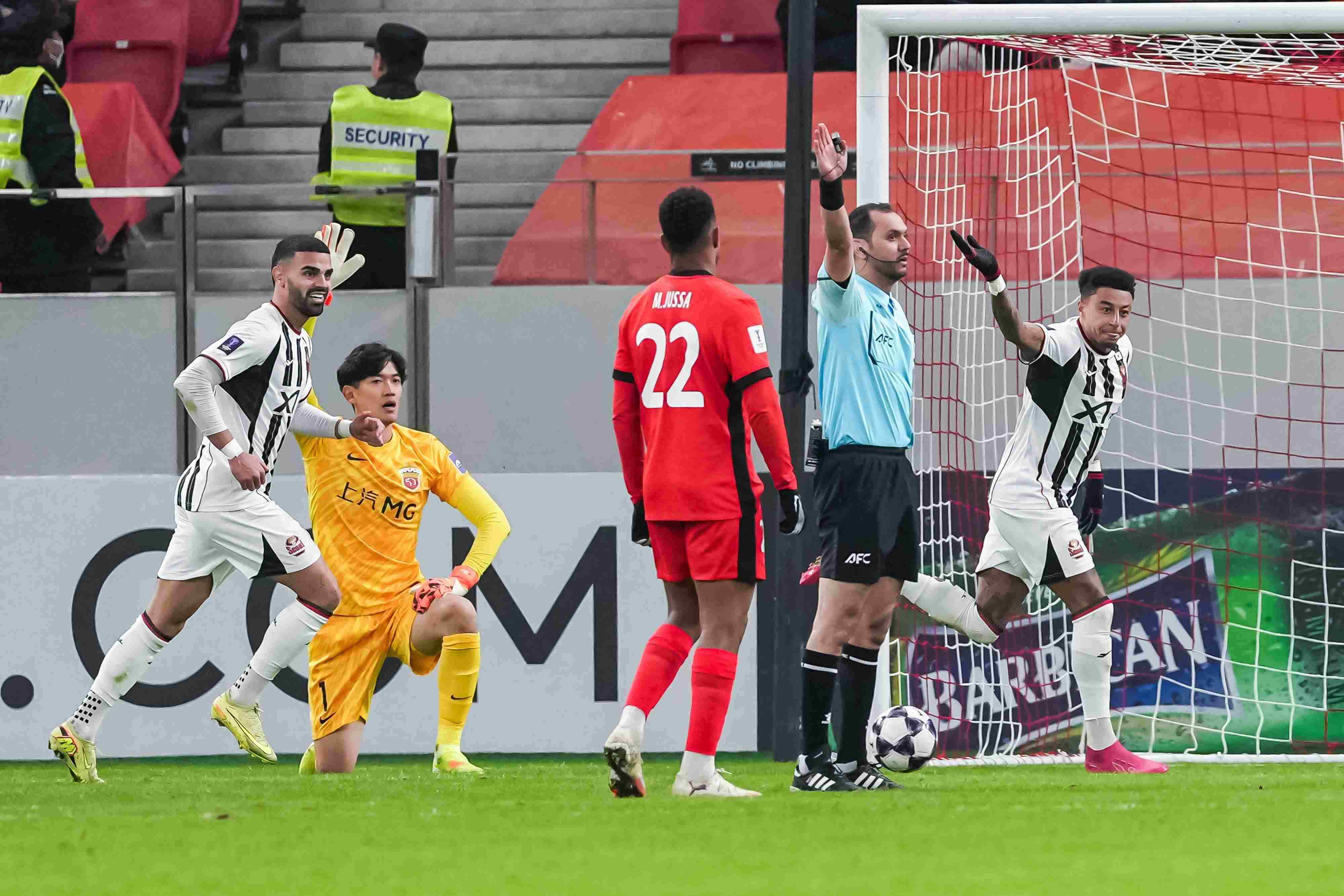 澎湃：海港洲际赛场的低迷，或许让三连冠和王朝无法画上等号