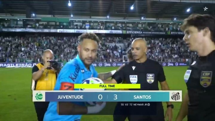 久违了内马尔时隔3年半再次上演帽子戏法，赛后带走比赛用球