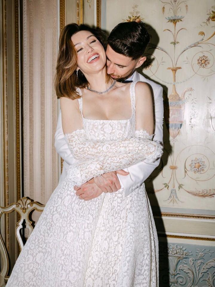 双喜临门！若日尼奥庆祝新婚六个月，晒唯美婚纱照