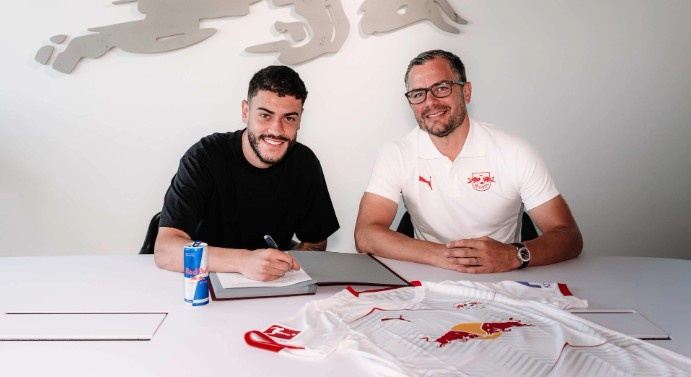 记者：莱比锡前锋罗慕洛可能因伤缺席今年剩余比赛