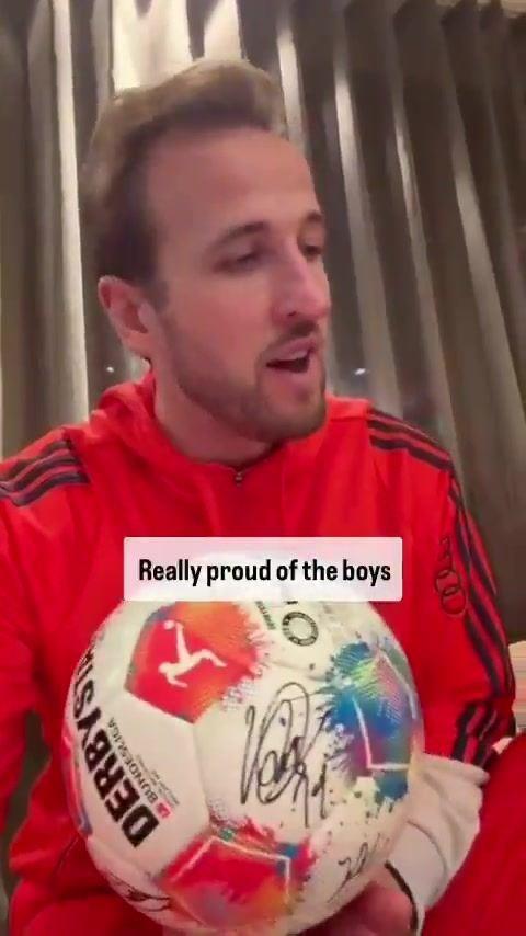 凯恩赛后寄语球迷：又一个帽子戏法，为队友们的表现感到骄傲