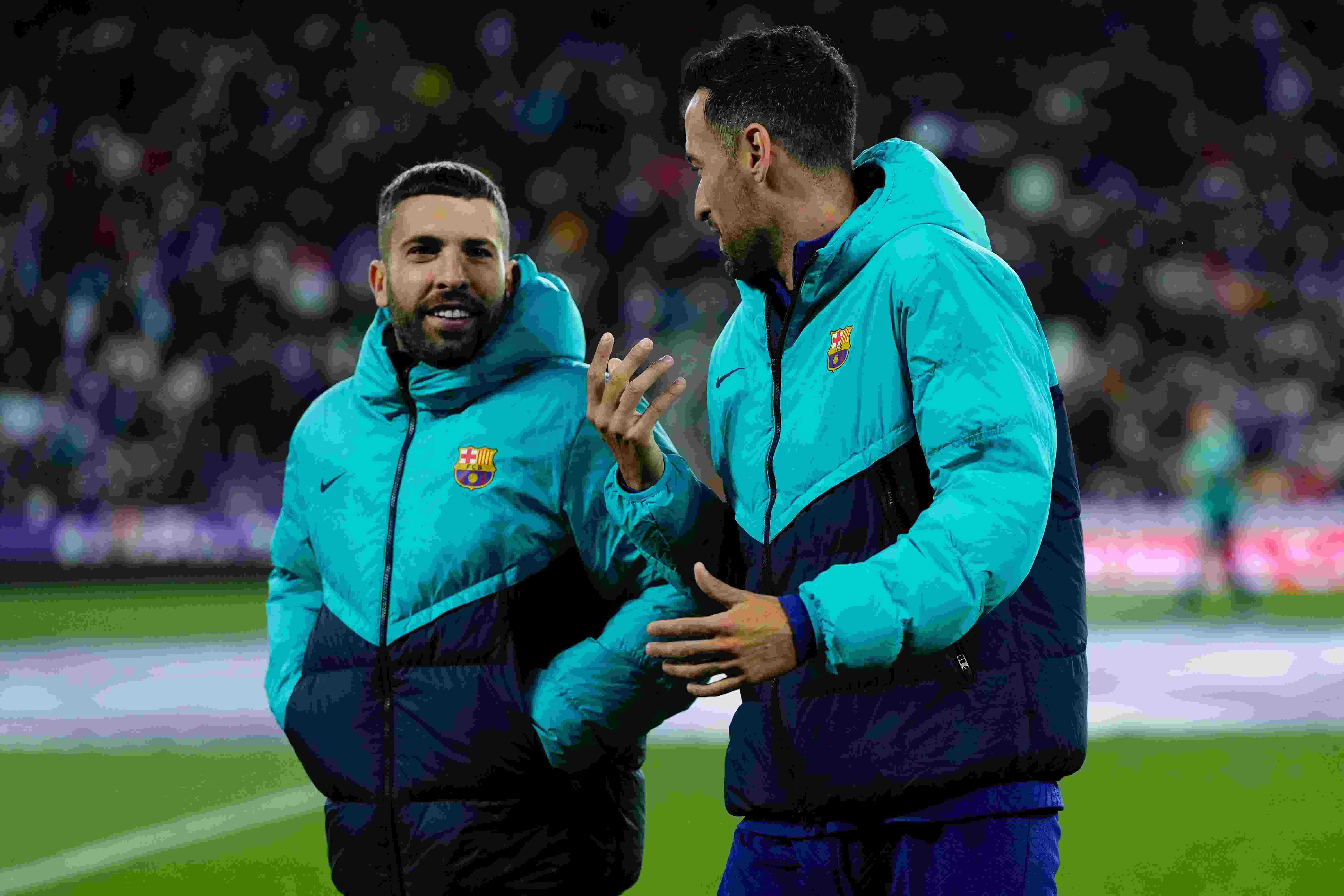 完美谢幕！36岁阿尔巴生涯804场22冠，37岁布斯克茨981场37冠