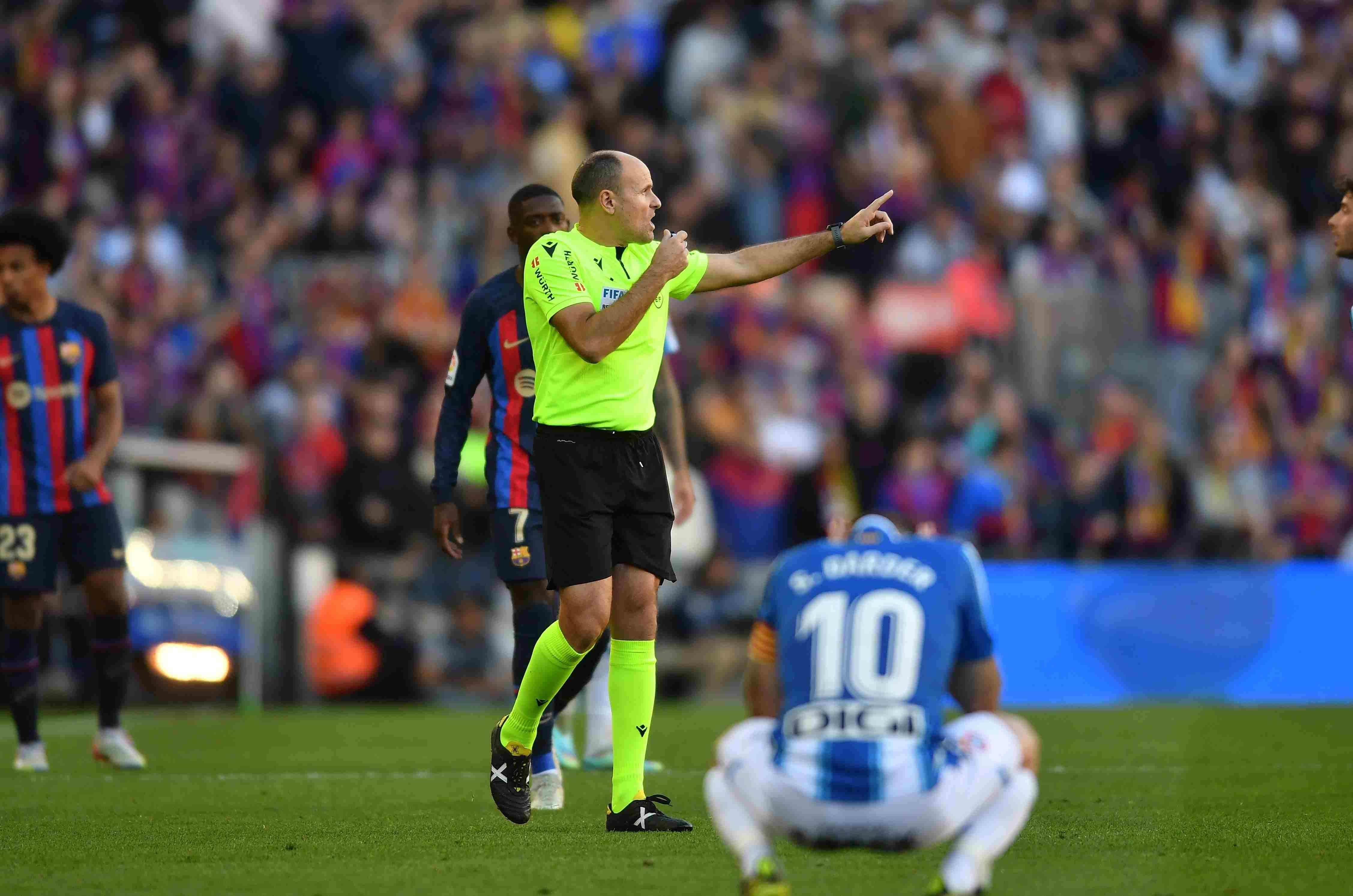 拉奥斯谈巴尔特拉手球：判罚标准总在变化，裁判有时都没有自信