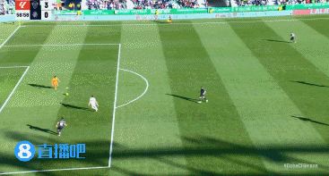 气晕队友前热刺门将加扎尼加“犯罪式送大礼”，队友扭头就走