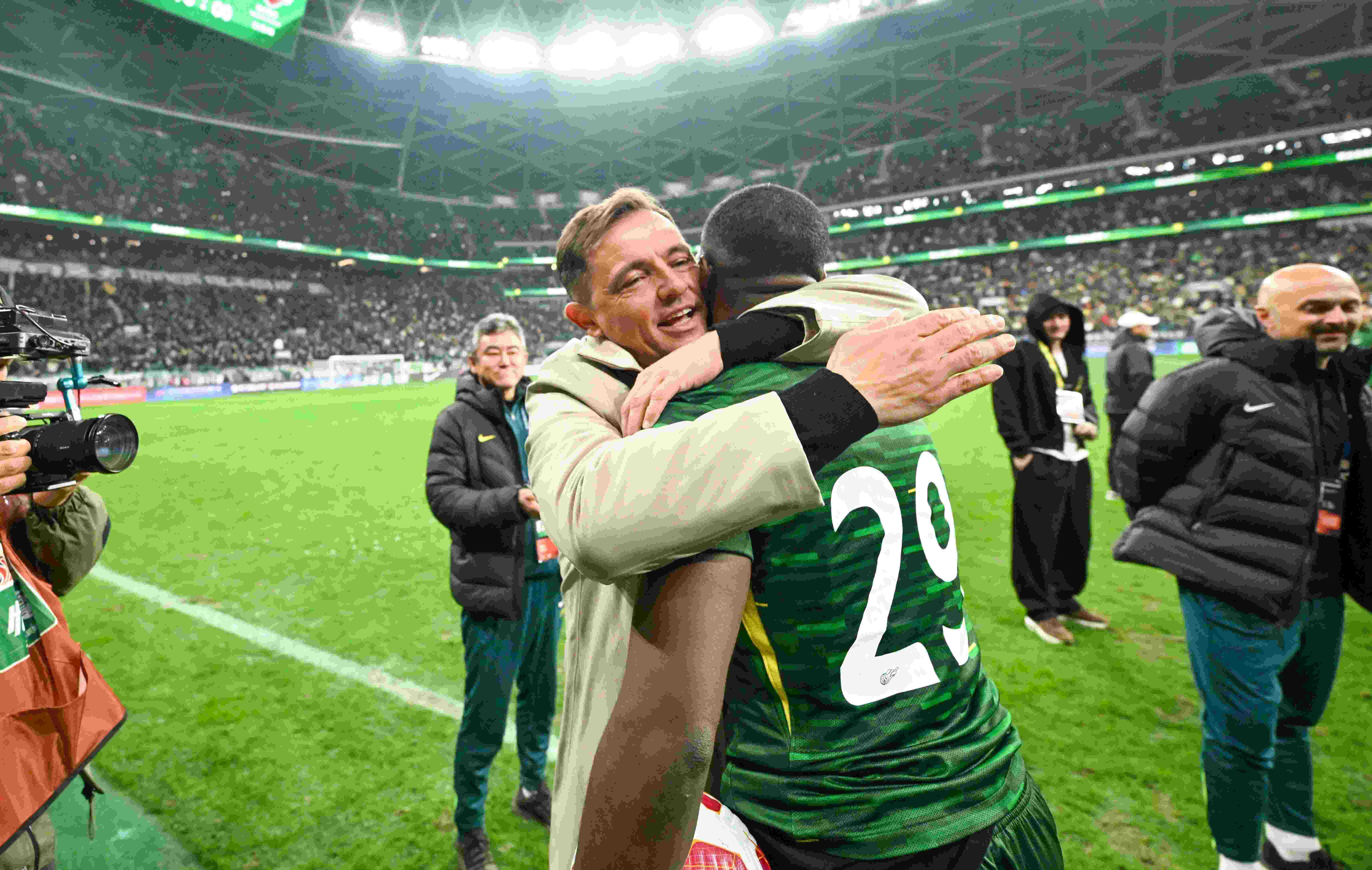 北青：实际购票入场观众超3.5万人，足协杯决赛票房收益700万以上