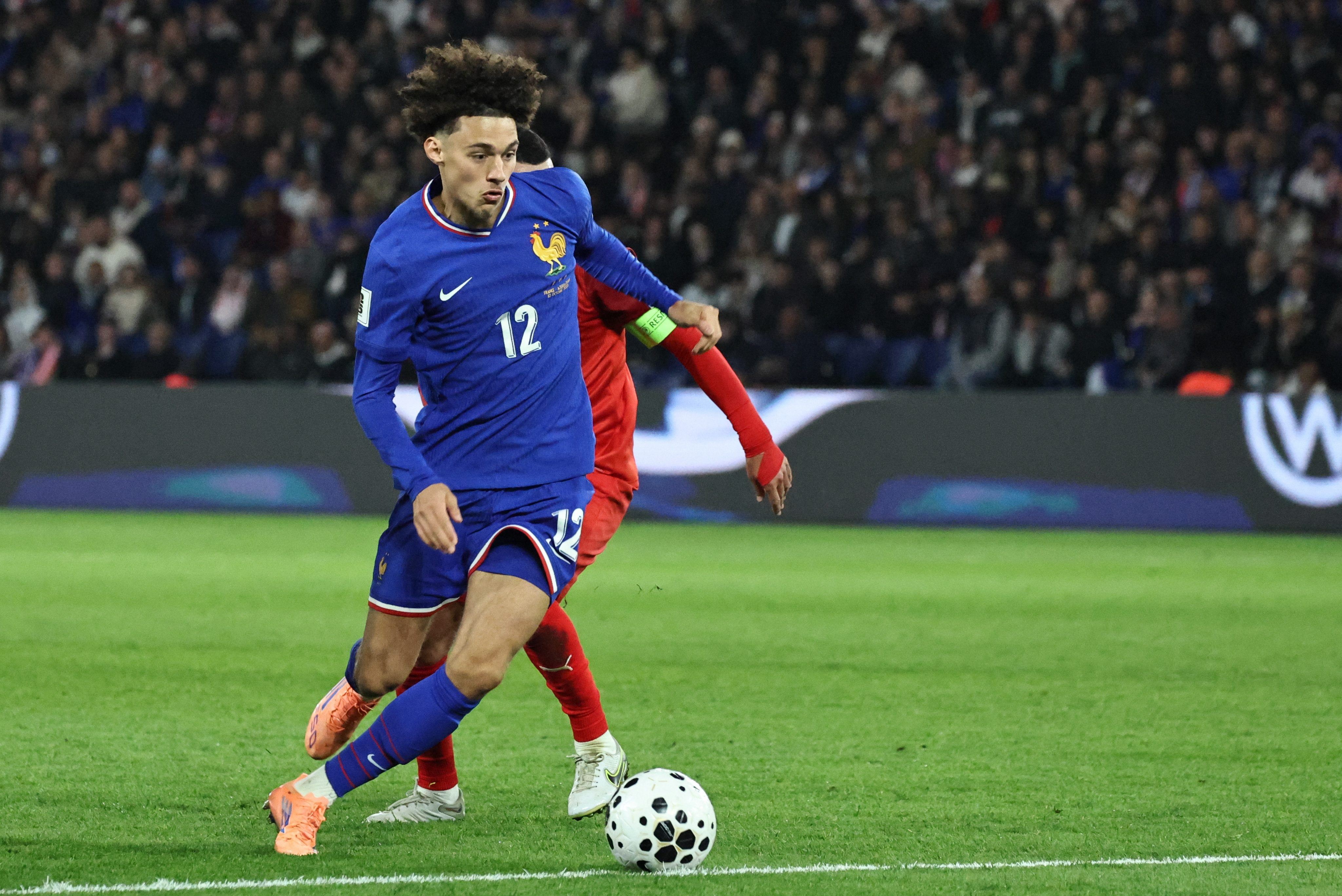 队报：曼城仍对阿克利乌舍感兴趣，今夏摩纳哥标价7000万欧