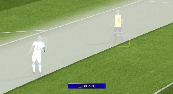 活久见之鞋钉越位麦卡哥哥3-3扳平球被吹，脚后跟越位一丝丝