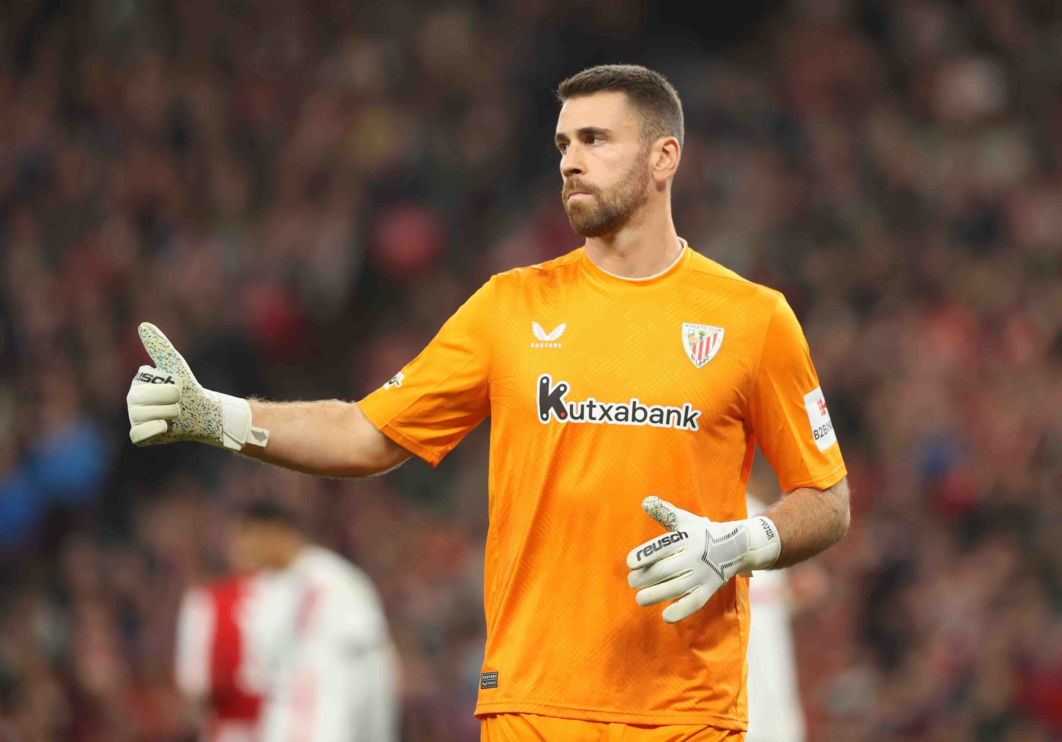 毕巴主帅：满意从巴黎身上拿一分，乌奈?西蒙今天对我们帮助很大