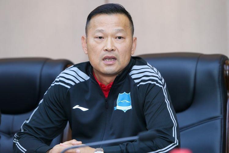 沪媒：足协重用年轻土帅态度明朗，俱乐部对土帅信任度不断提升