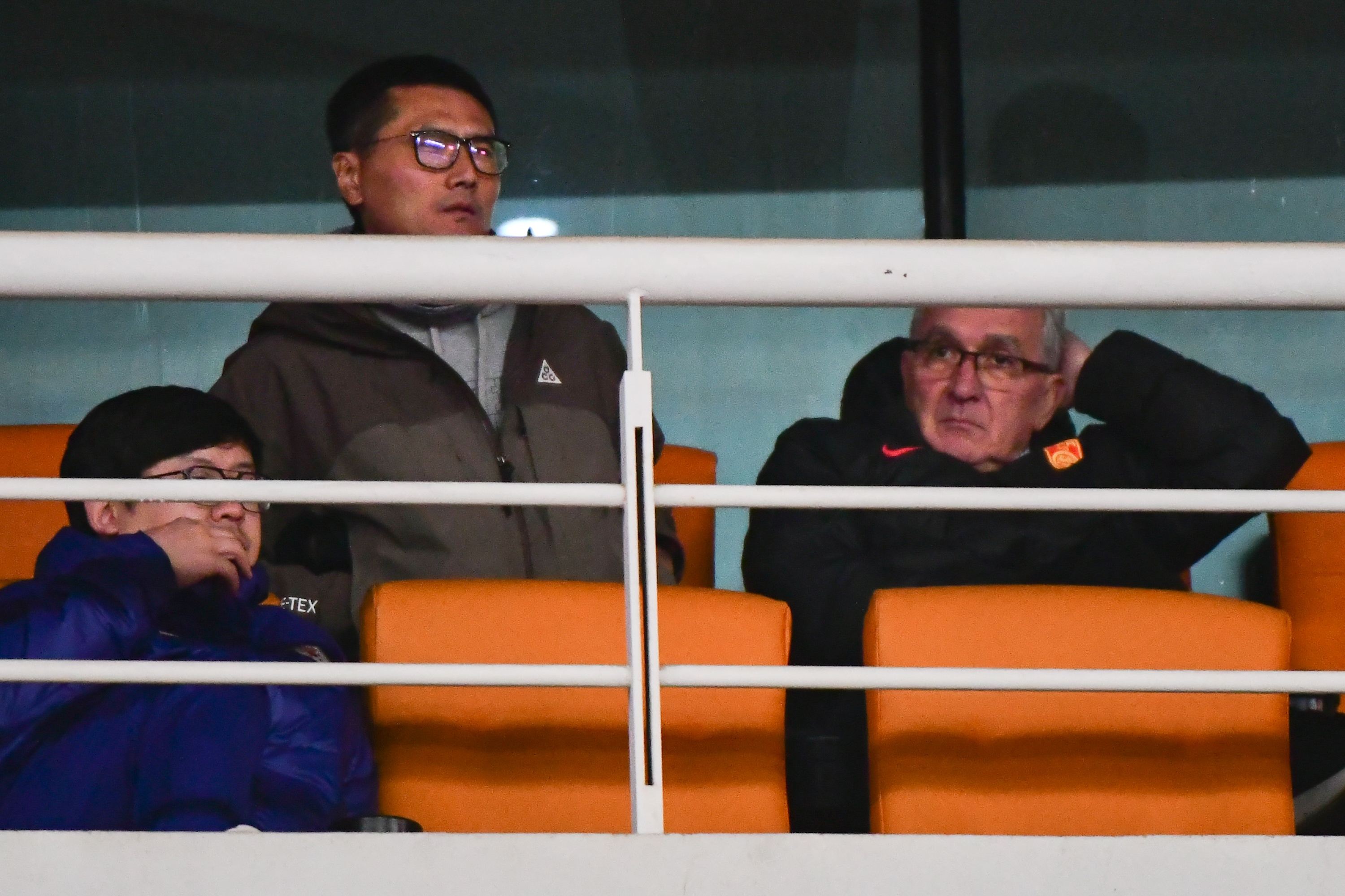 国足新帅邵佳一FIFA年度最佳球员投票：登贝莱、萨拉赫、拉菲尼亚