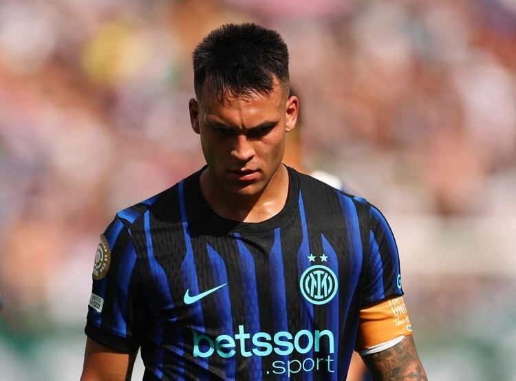 安布：国米的斗志与狠劲体现在劳塔罗身上，他是国米的脸面