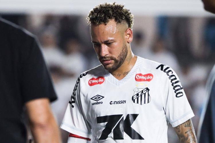 桑托斯主席：相信内马尔会留下来，他就是冲着世界杯去的