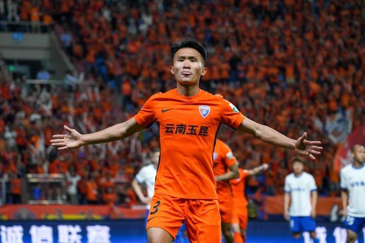 津媒：玉昆和英博在转会市场格外积极，浙江队也将“大干一场”