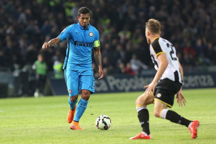 瓜林：我曾三次试图自杀 在中国踢球时酒瘾恶化只喝酒 训练 比赛