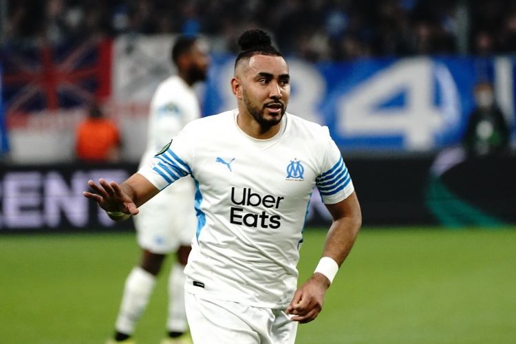 法媒：帕耶翻唱经典圣诞歌曲，筹集资金捐给患病儿童