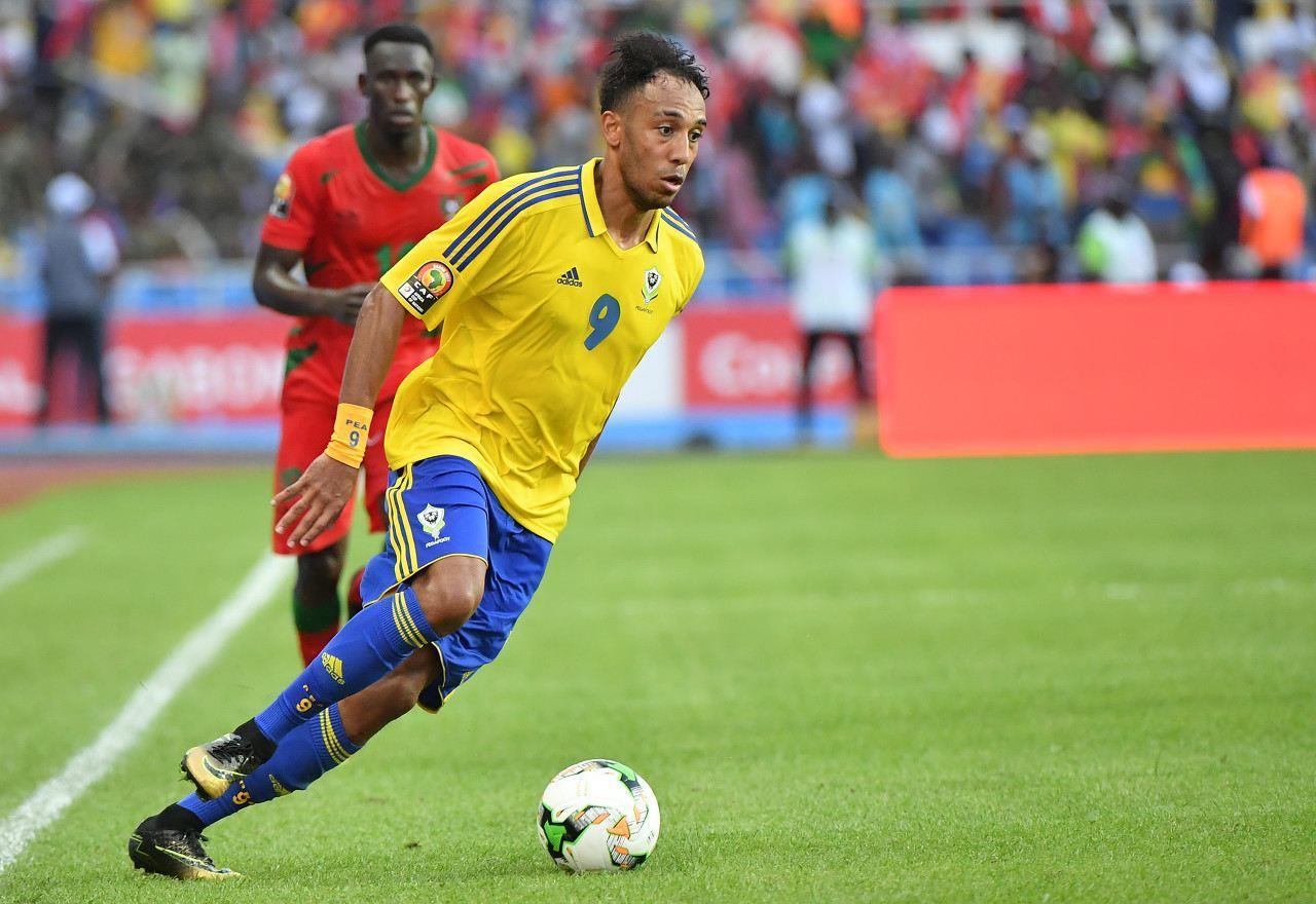 藏得挺深啊奥巴梅扬此前据称受伤，结果非洲杯上半场替补登场